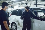 【写真】岡田准一、アクション指導者としての一面も 『ザ・ファブル　殺さない殺し屋』メイキングカット