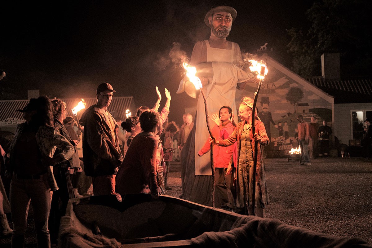 ジュード・ロウが限界まで追い詰められる『サード・デイ 〜祝祭の孤島〜』インタビュー映像解禁