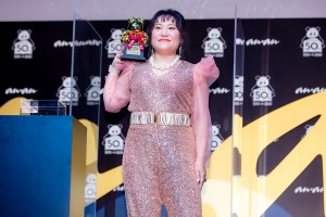 「ananAWARD」授賞式に登場したバービー