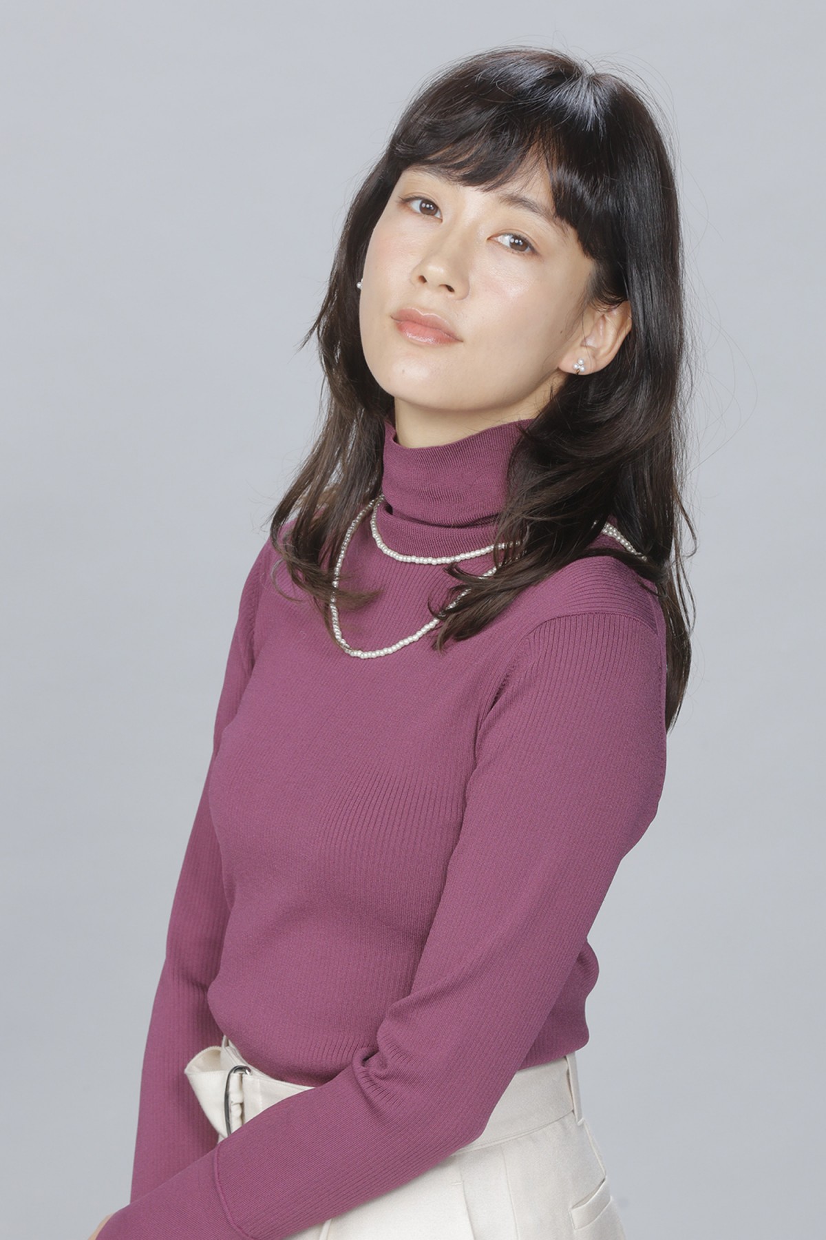 ドラマ『ナイルパーチの女子会』で主演を務める志村栄利子役の水川あさみ