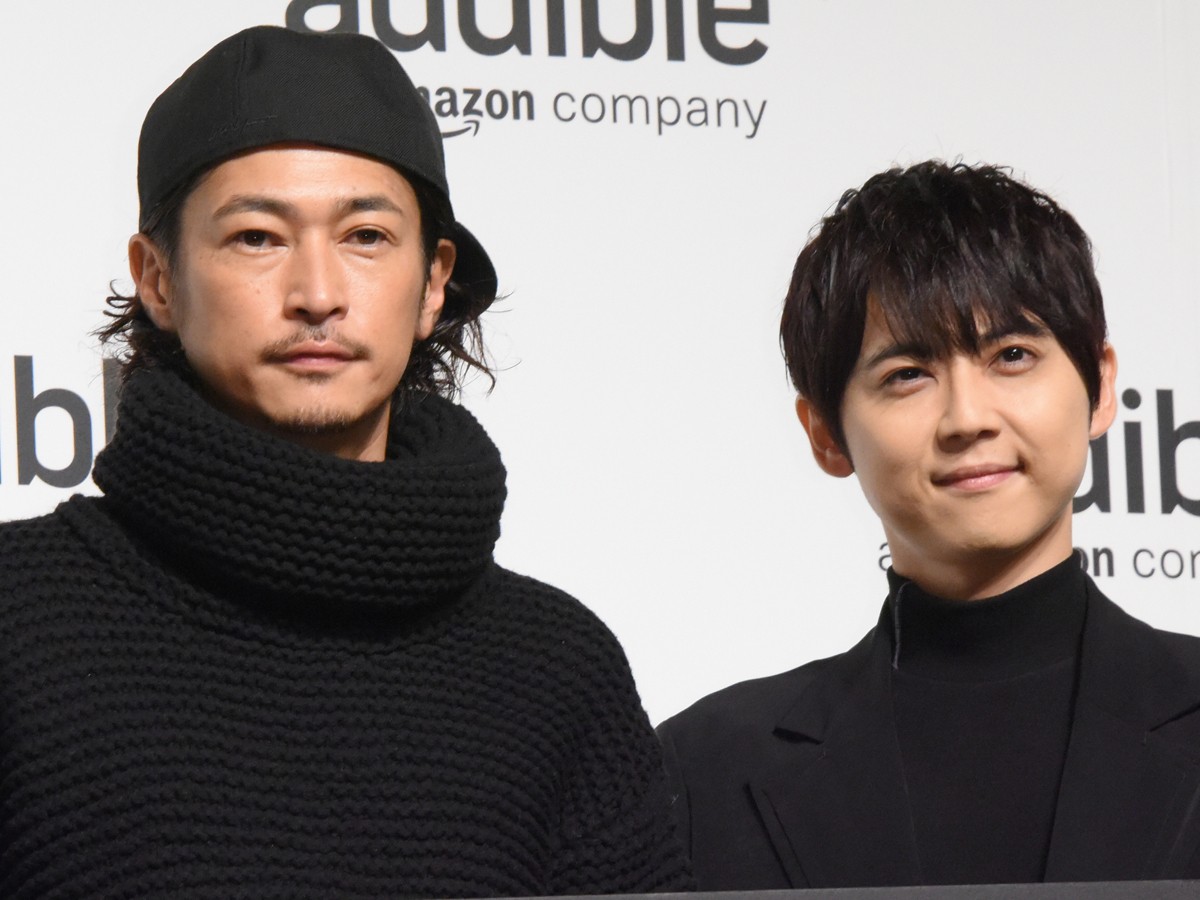 「Amazon Audible プレス向け戦略発表会」に登場した(左から)窪塚洋介、梶裕貴