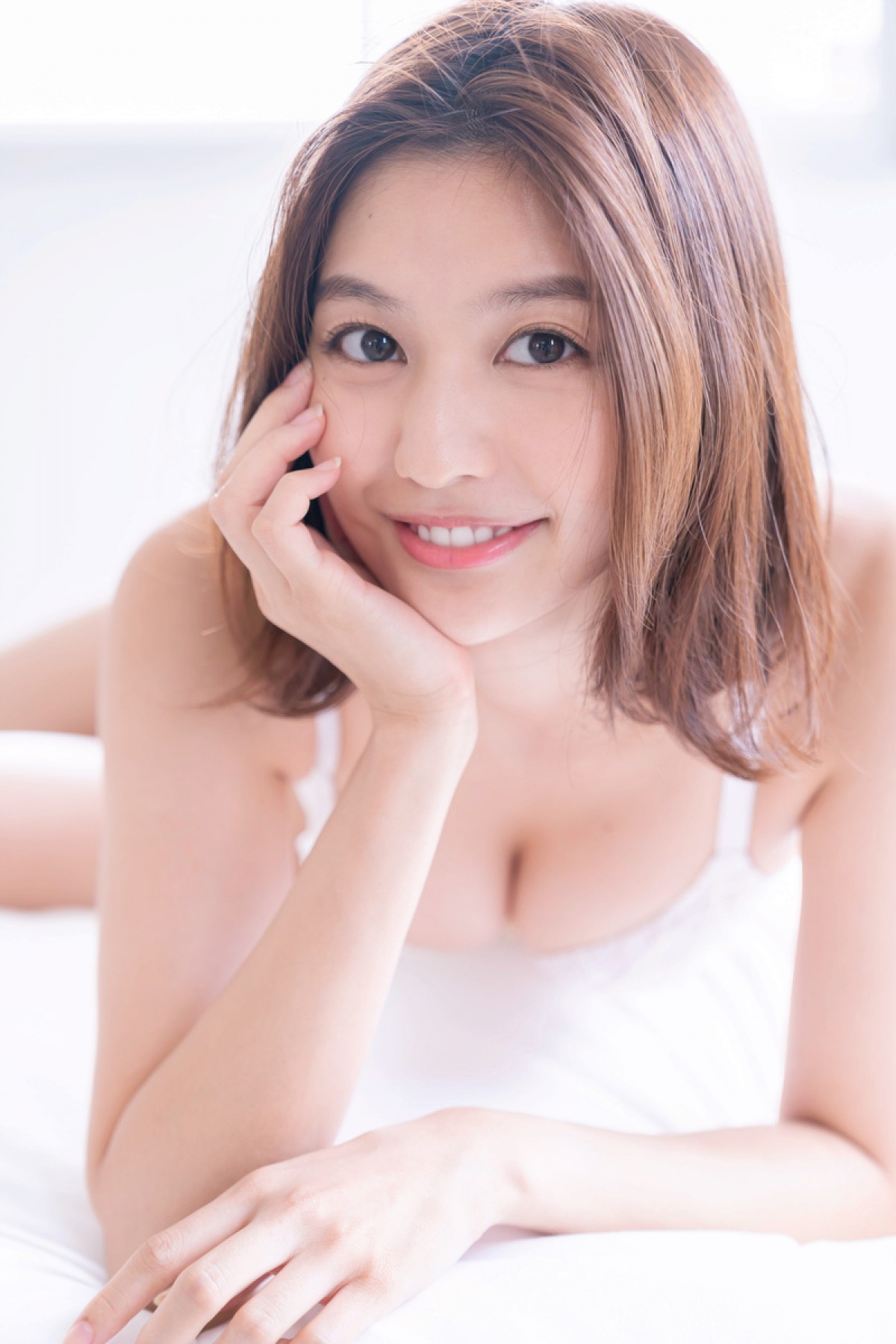 黒木ひかり、林ゆめ、桃月なしこ “美女たち”のかわいいビキニショット大量解禁！