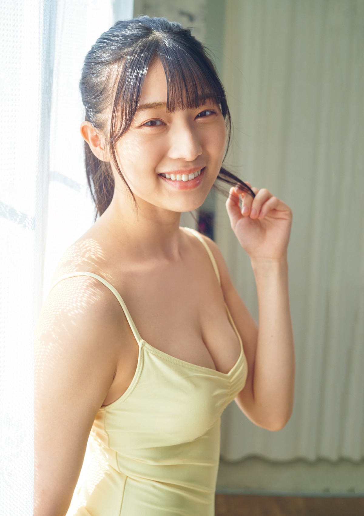 NMB48“次世代グラビアスター”上西怜、ビキニ姿で美ボディを大胆に披露