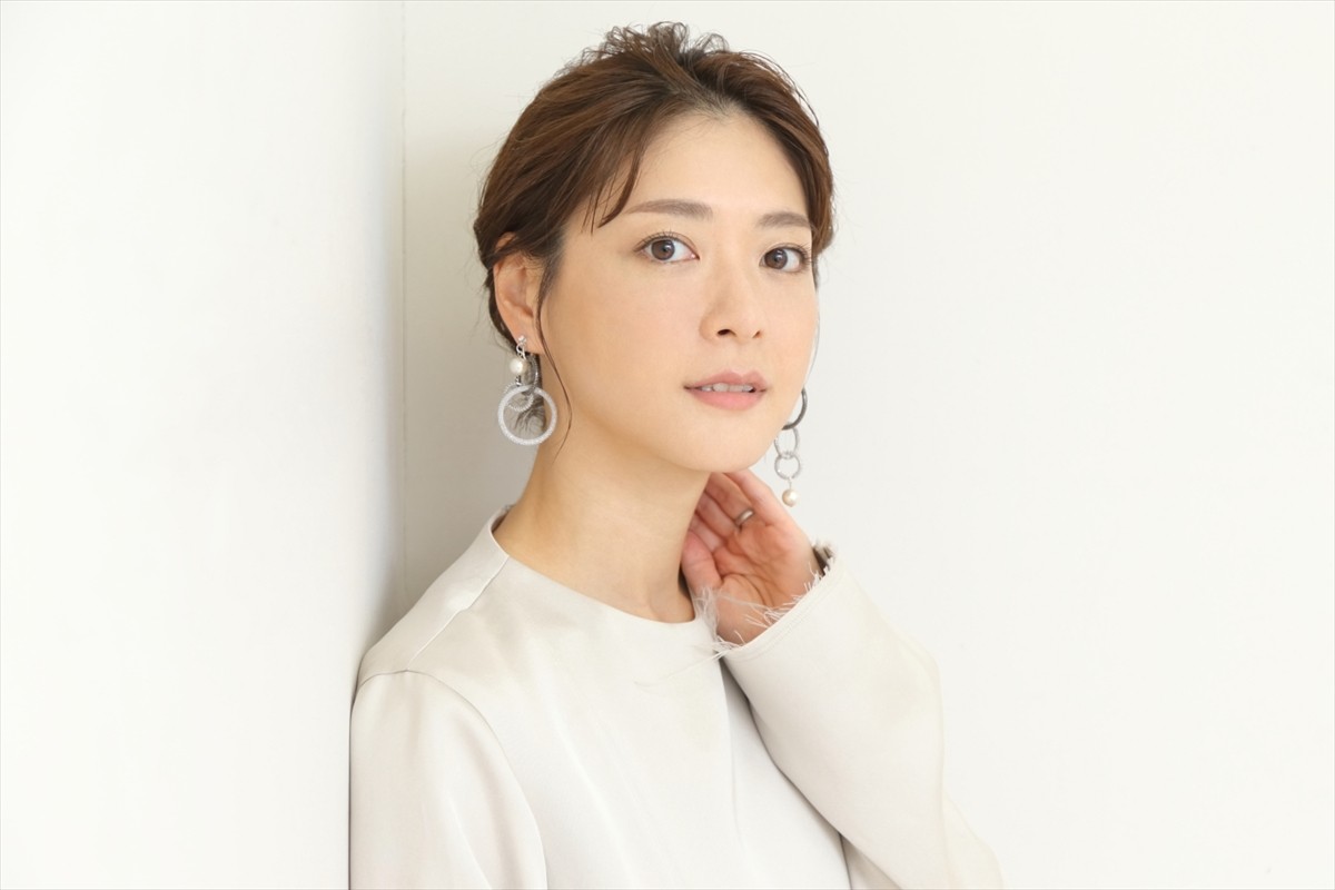 上野樹里、マネージャーの結婚を祝福　花に囲まれ満開スマイルに「かわいすぎ」の声