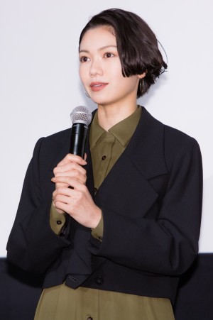 二階堂ふみ、映画『ばるぼら』公開記念舞台あいさつに登壇