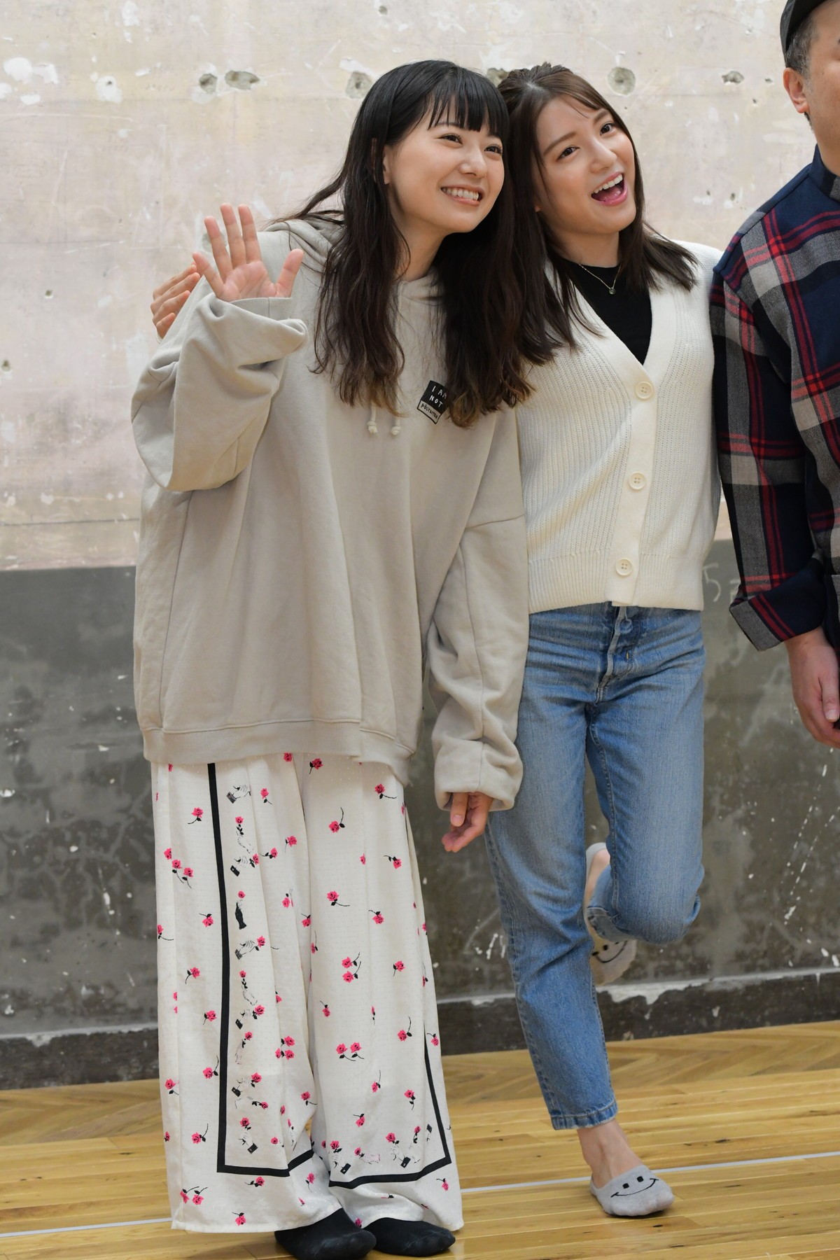 川島海荷、友人・新井郁との初仕事に笑顔「ずっと楽しみでした」