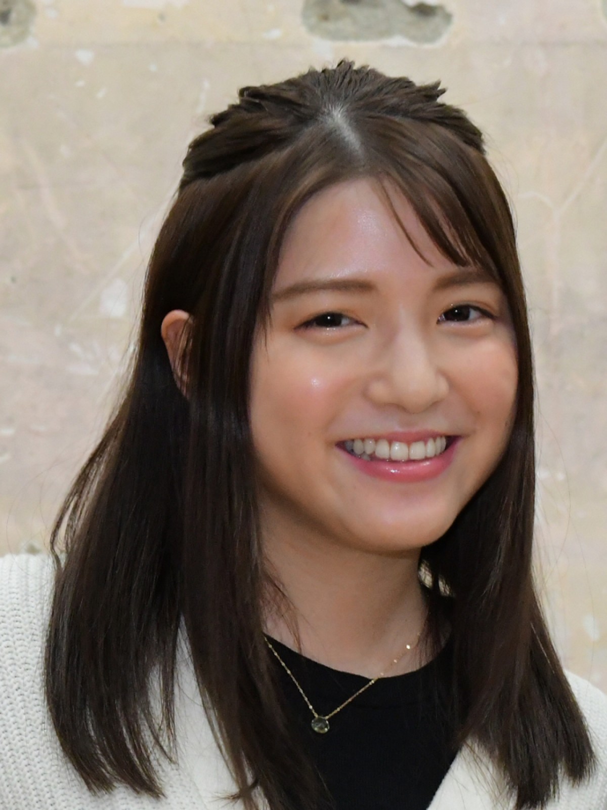 川島海荷、友人・新井郁との初仕事に笑顔「ずっと楽しみでした」
