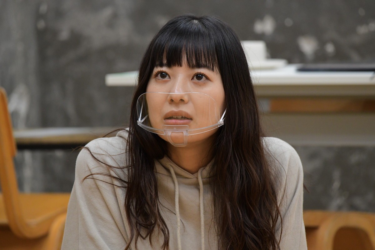 川島海荷、友人・新井郁との初仕事に笑顔「ずっと楽しみでした」