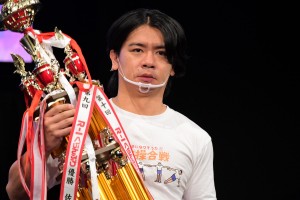 「R‐1グランプリ2021」やります会見に登場したマヂカルラブリー・野田クリスタル