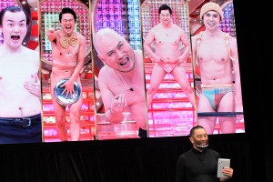 「R‐1グランプリ2021」やります会見に登場したレイザーラモンRG