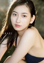 植村あかりファースト写真集『AKARI』表紙ビジュアル