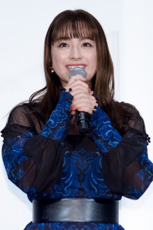 平祐奈、映画『10万分の1』初日舞台あいさつに登壇