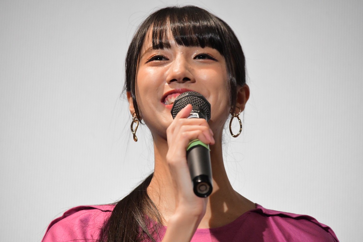 武田玲奈、誰とも会わずに撮影した主演作『真･鮫島事件』に自信 「新しいタイプのホラー」
