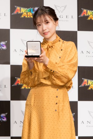 重盛さと美、「高級シャンパン“ANGEL CHAMPAGNE”ARアプリ」誕生記念記者発表会に登場