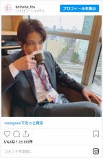 磯村勇斗、コーヒーブレイクオフショット　※『恋する母たち』公式インスタグラム