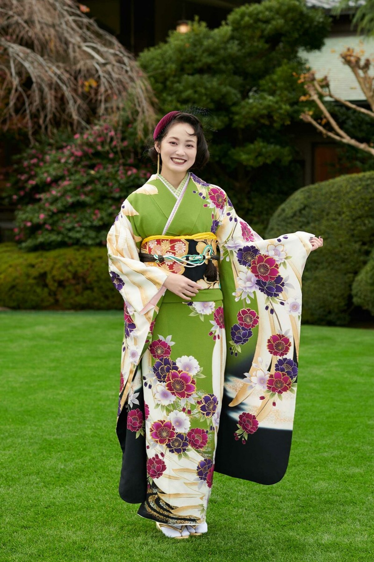 美の競演！ 小芝風花、高橋ひかる、本田望結ら晴れ着姿を披露