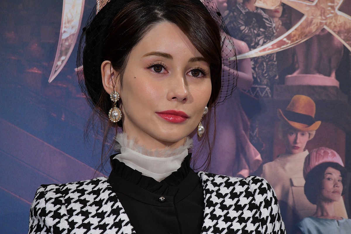 ダレノガレ明美＆ゆきぽよ、魔女をイメージした豪華衣装で登場！ 使いたい魔法を明かす