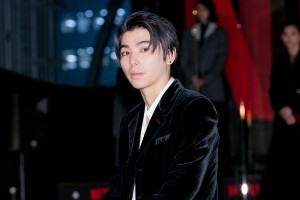 ドラマ『今際の国のアリス』プレミアイベントに登場した村上虹郎