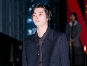 ドラマ『今際の国のアリス』プレミアイベントに登場した柳俊太郎