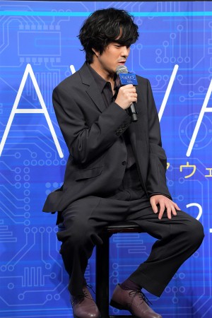 映画『AWAKE』完成報告会見に登場した若葉竜也