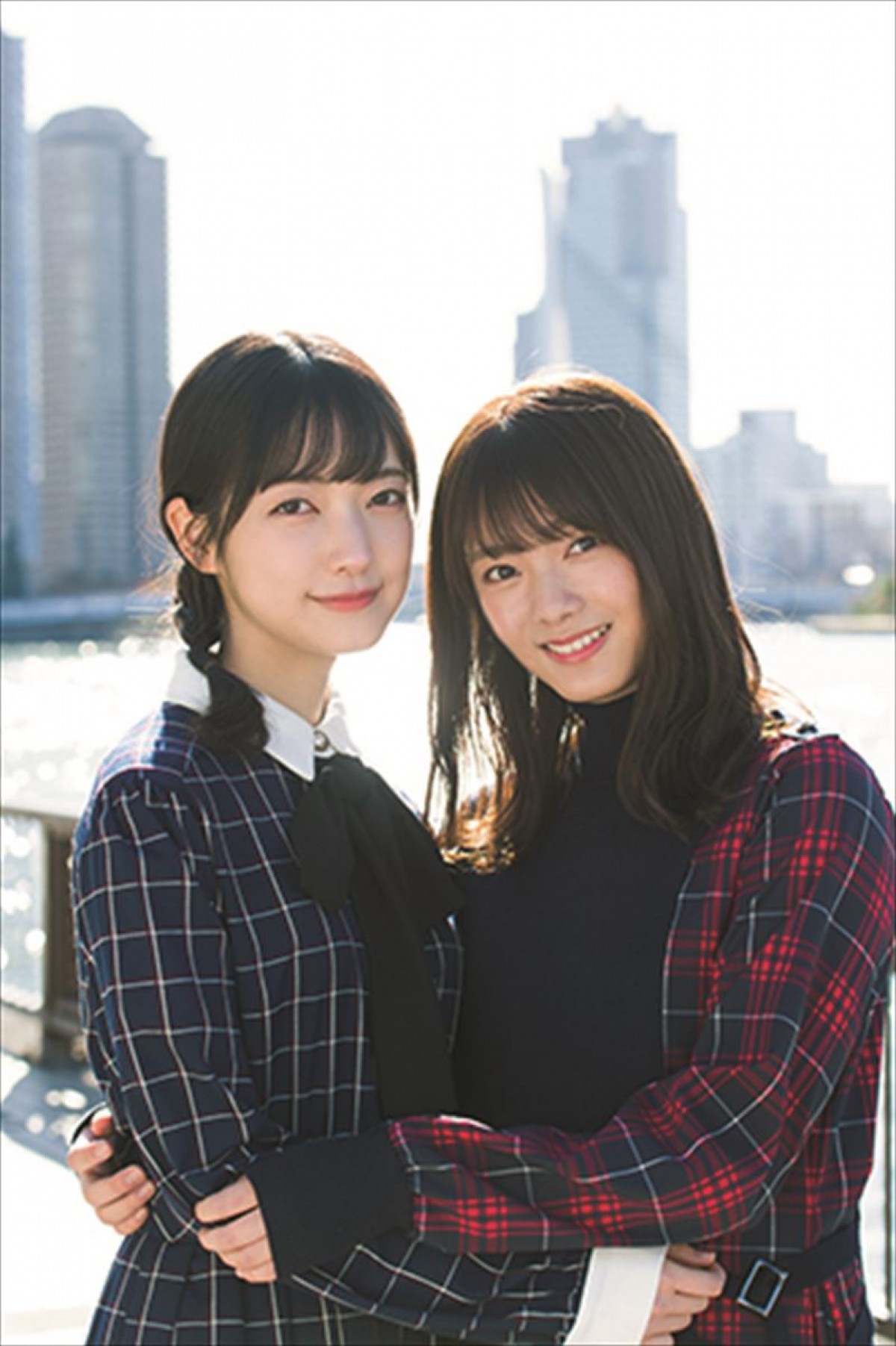 櫻坂46デビュー記念　田村保乃＆大園玲の“天使グラビア”