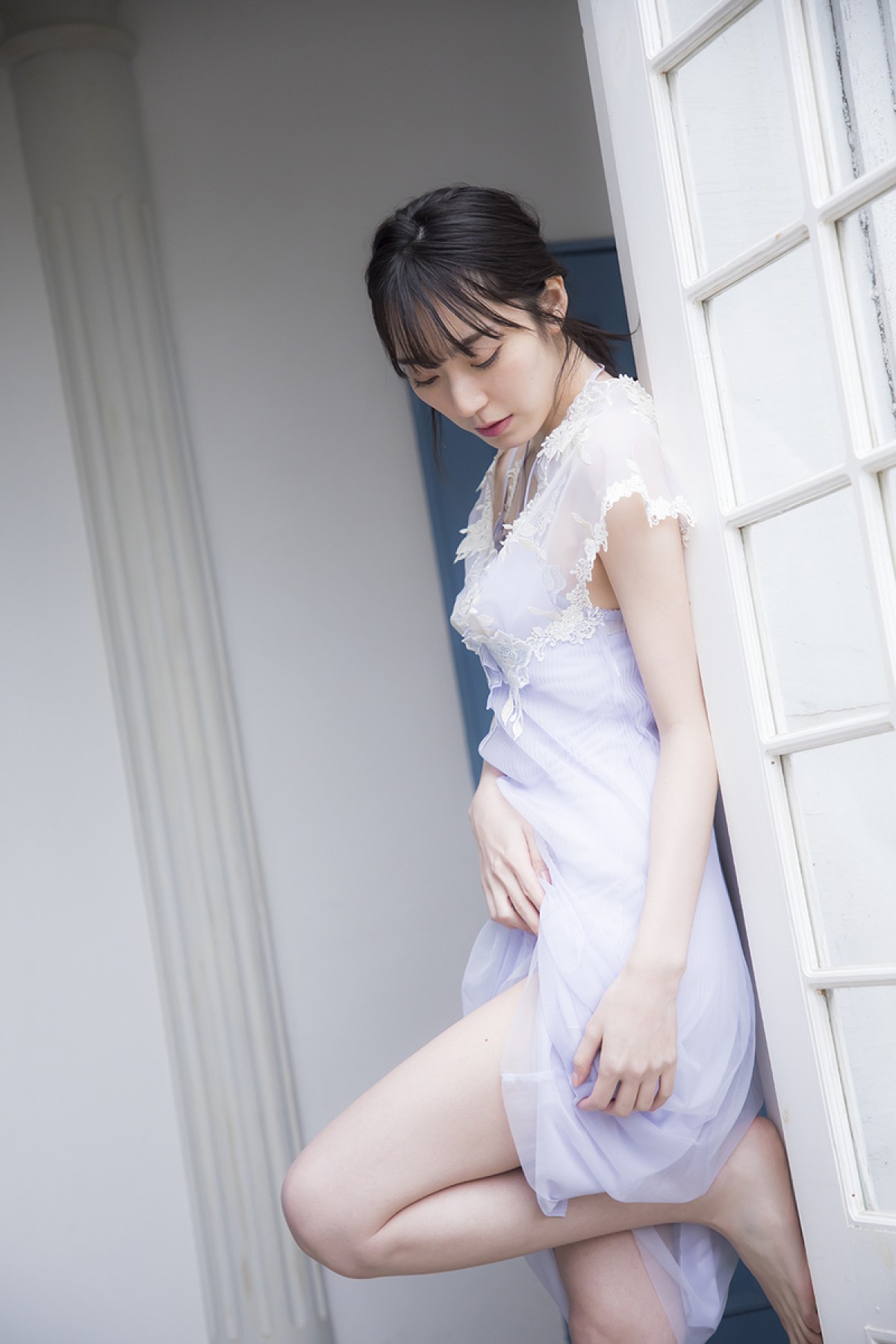 元AKB48・松井咲子、大胆な下着姿も “20代最後の妄想”がテーマの1st写真集