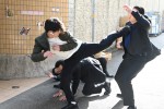 【写真】亀梨和也、キレキレの高速アクション披露 『レッドアイズ』場面写真