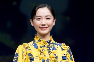 『映画 えんとつ町のプペル』完成披露試写会に登場した芦田愛菜
