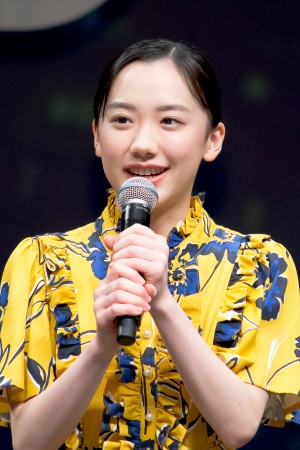 『映画 えんとつ町のプペル』完成披露試写会に登場した芦田愛菜