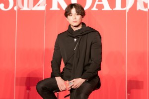 映画『ブレイブ ‐群青戦記‐』製作報告会見に登場した新田真剣佑