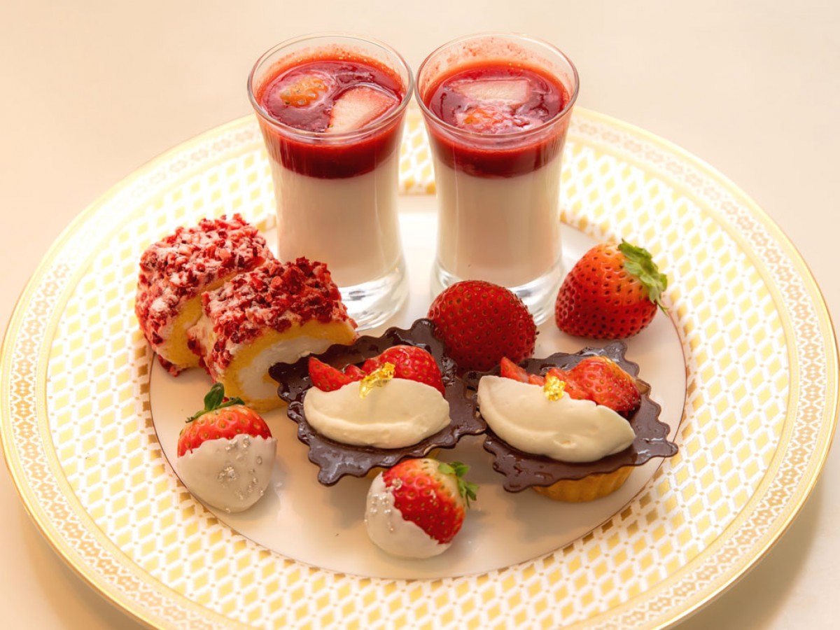 Romance Strawberry Afternoon Tea