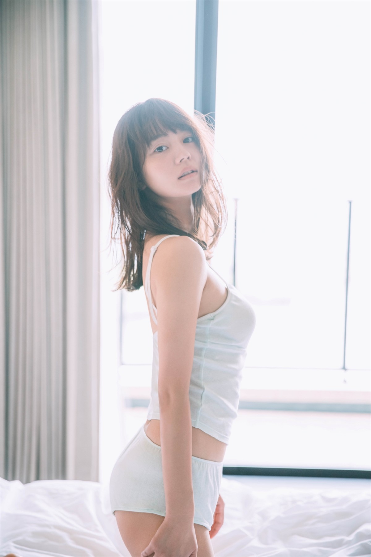 NANAMI、初写真集は姉・堀北真希さんと比べて「末っ子っぽい感じ」