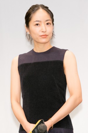 映画『大コメ騒動』東京プレミア試写会に登場した井上真央