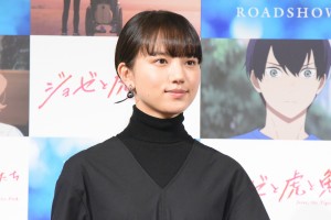 映画『ジョゼと虎と魚たち』公開直前クリスマスイベントに登場した清原果耶