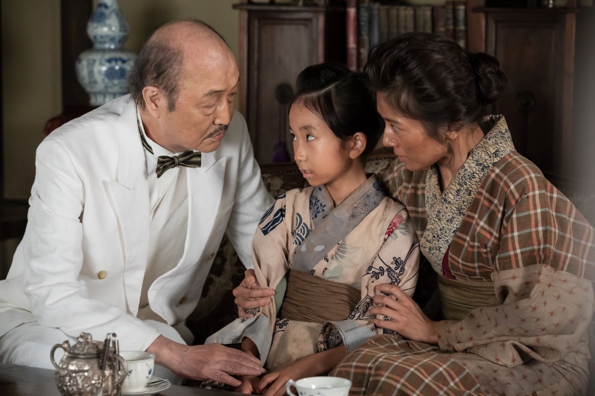 井上真央、ド迫力・爆発ヘアの室井滋と一触即発？ 『大コメ騒動』本編＆場面カット公開