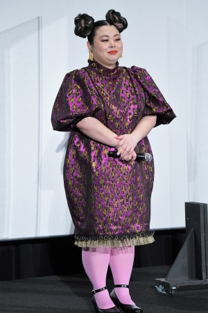 映画『約束のネバーランド』初日舞台あいさつに登場した渡辺直美