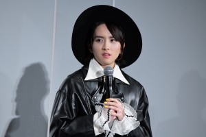 映画『約束のネバーランド』初日舞台あいさつに登場した板垣李光人