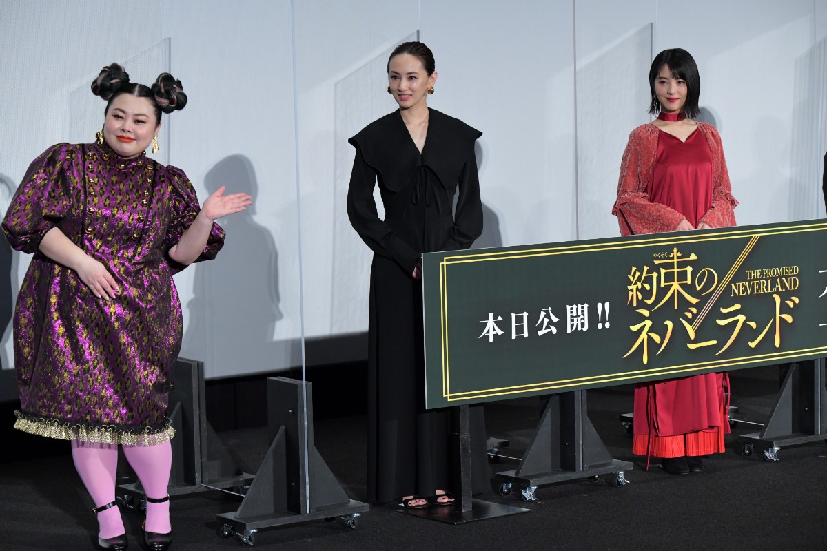 浜辺美波、来年の目標は“ふっ軽”「いろいろなところに出かけていきたい」