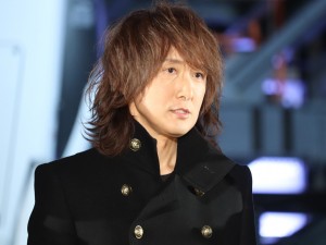 「GUNDAM FACTORY YOKOHAMA」オープニングセレモニーに登場したLUNA SEA・J