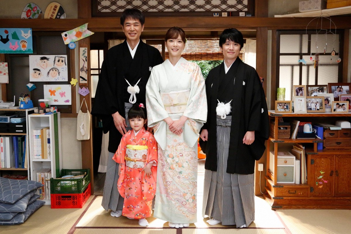 ドラマ『監察医 朝顔 新春SP』(左から)時任三郎、加藤柚凪、上野樹里、風間俊介