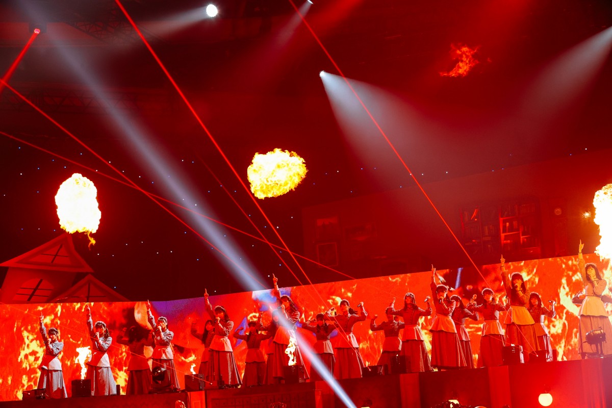 日向坂46、休養中メンバー含め22人全員でクリスマスライブ＜ひなくり2020＞