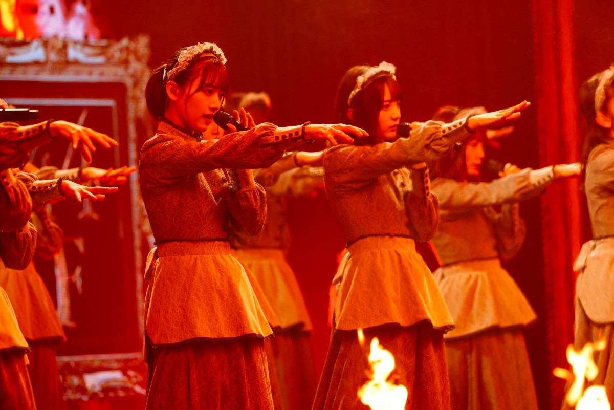 療養中の日向坂46・松田好花、サプライズ登場　涙であいさつ「様子を見ながら少しずつ」＜ひなくり2020＞