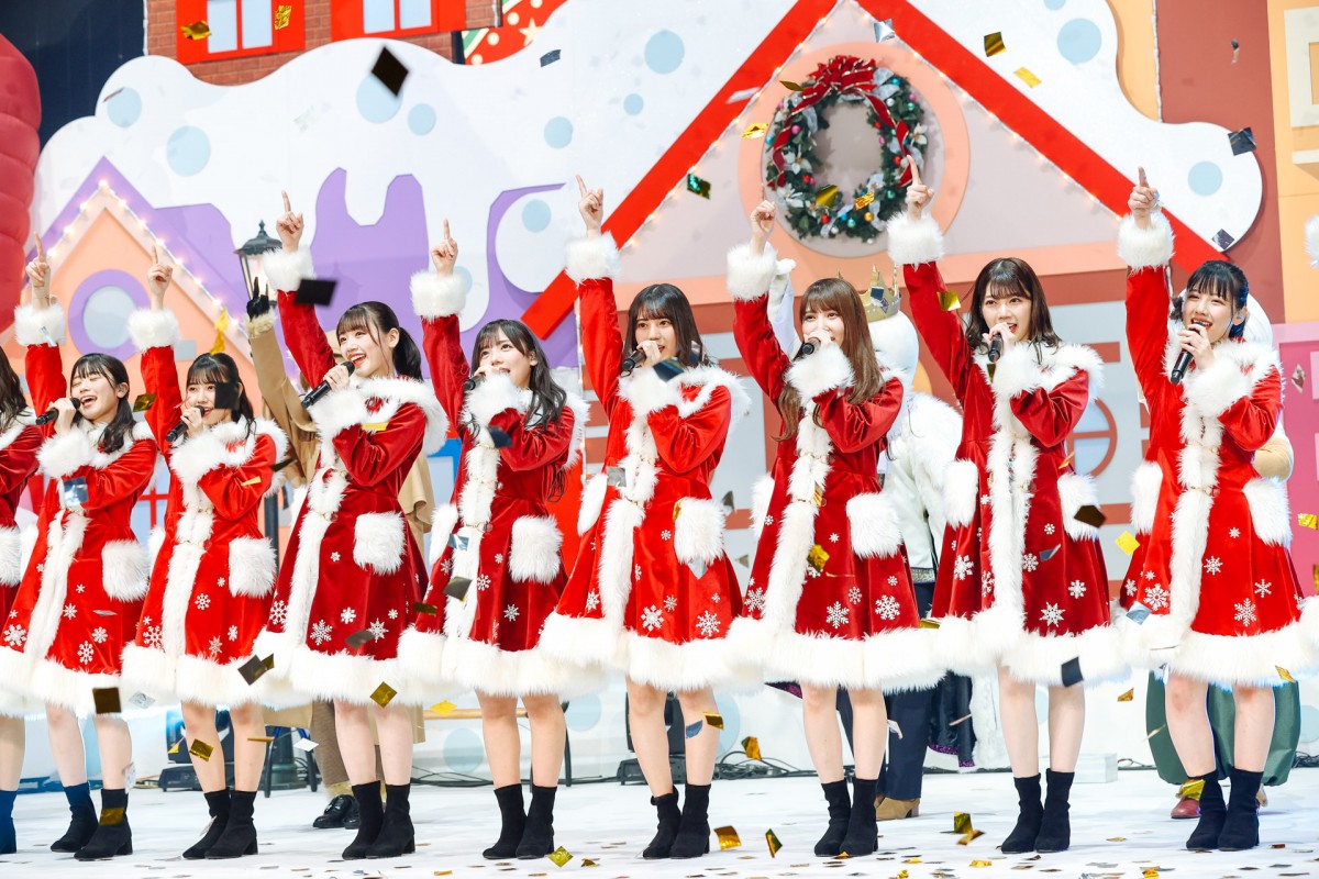 日向坂46、休養中メンバー含め22人全員でクリスマスライブ＜ひなくり2020＞