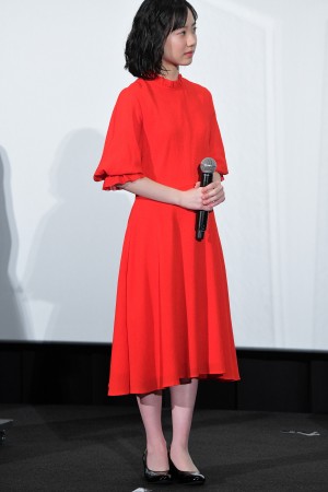『映画 えんとつ町のプペル』初日舞台あいさつに登場した芦田愛菜