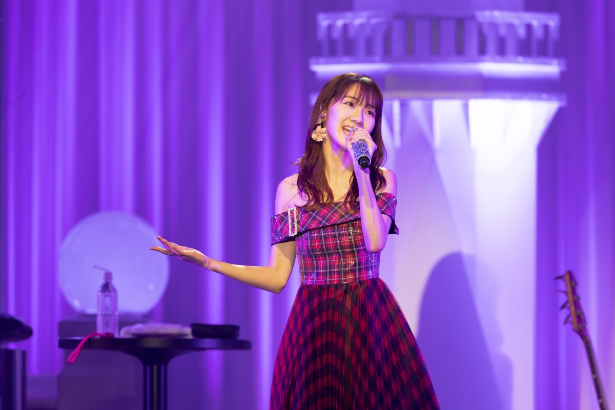 柏木由紀、初のディナーショー開催　松田聖子、今井美樹の楽曲も熱唱