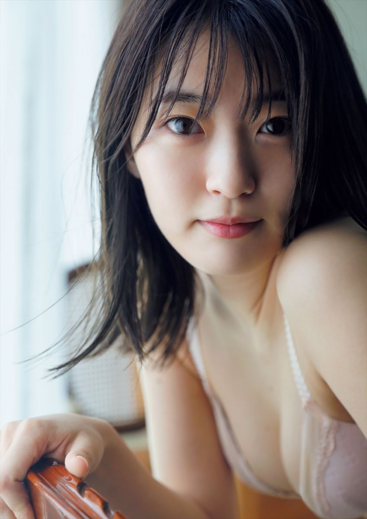 小島瑠璃子、松本まりか、鷲見玲奈ら「週プレ」飾った美女22人のグラビア！