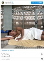 どこでも寝られるロッチ・中岡創一 ※「中岡創一（ロッチ）」インスタグラム