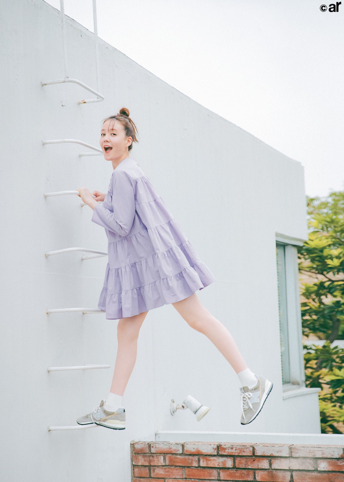 新木優子のヘルシーな美ボディを特集 「どうしてそんなに小顔なの!?」にも回答