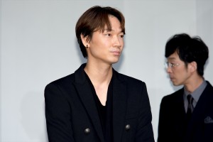 綾野剛、『ヤクザと家族 The Family』完成報告＆生配信トークイベントに登場