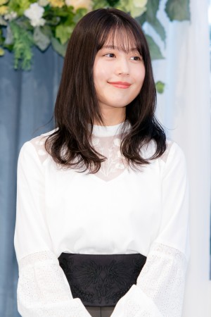 映画『花束みたいな恋をした』完成報告イベントに登場した有村架純